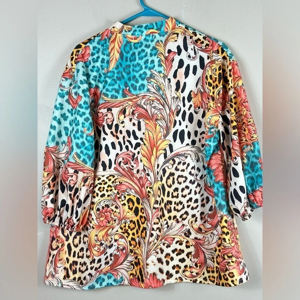 Chick me xlarge nwot 21-1/2 p2p 27” length vibrant colors button down - Picture 1 of 8